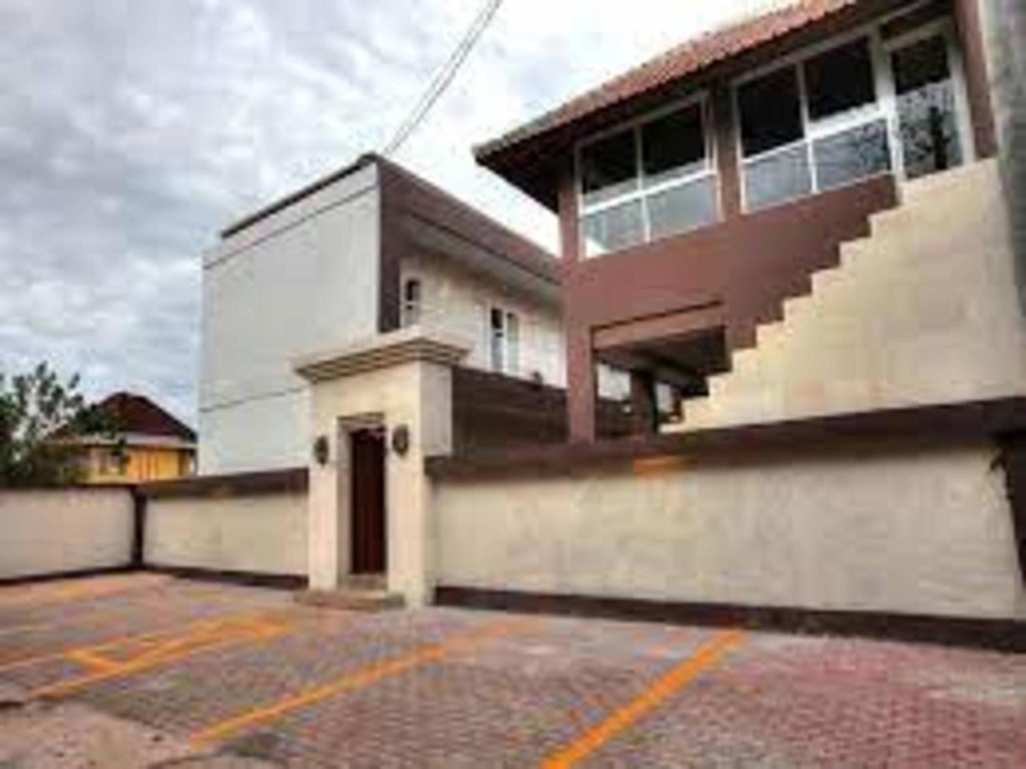 Gaing Mas Residence By Gaing Mas Group Jimbaran  Exterior photo